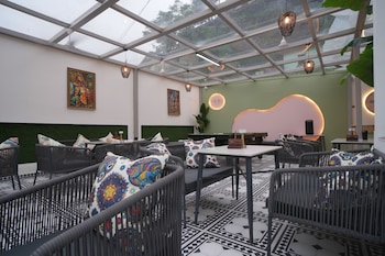 nuris nest and notch