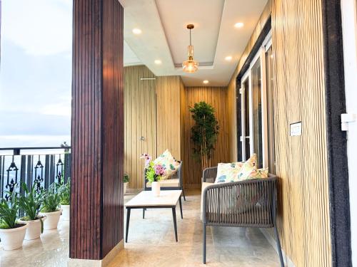 nuris nest and notch