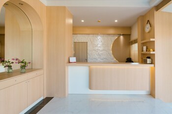 Vera Residences,,2 star