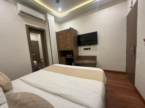 hotel temple city by novelty