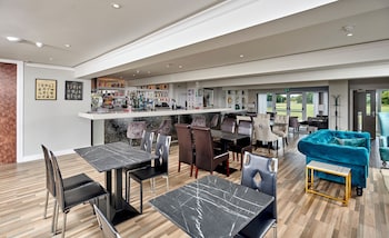 Kingfisher Park Limited,,3 star