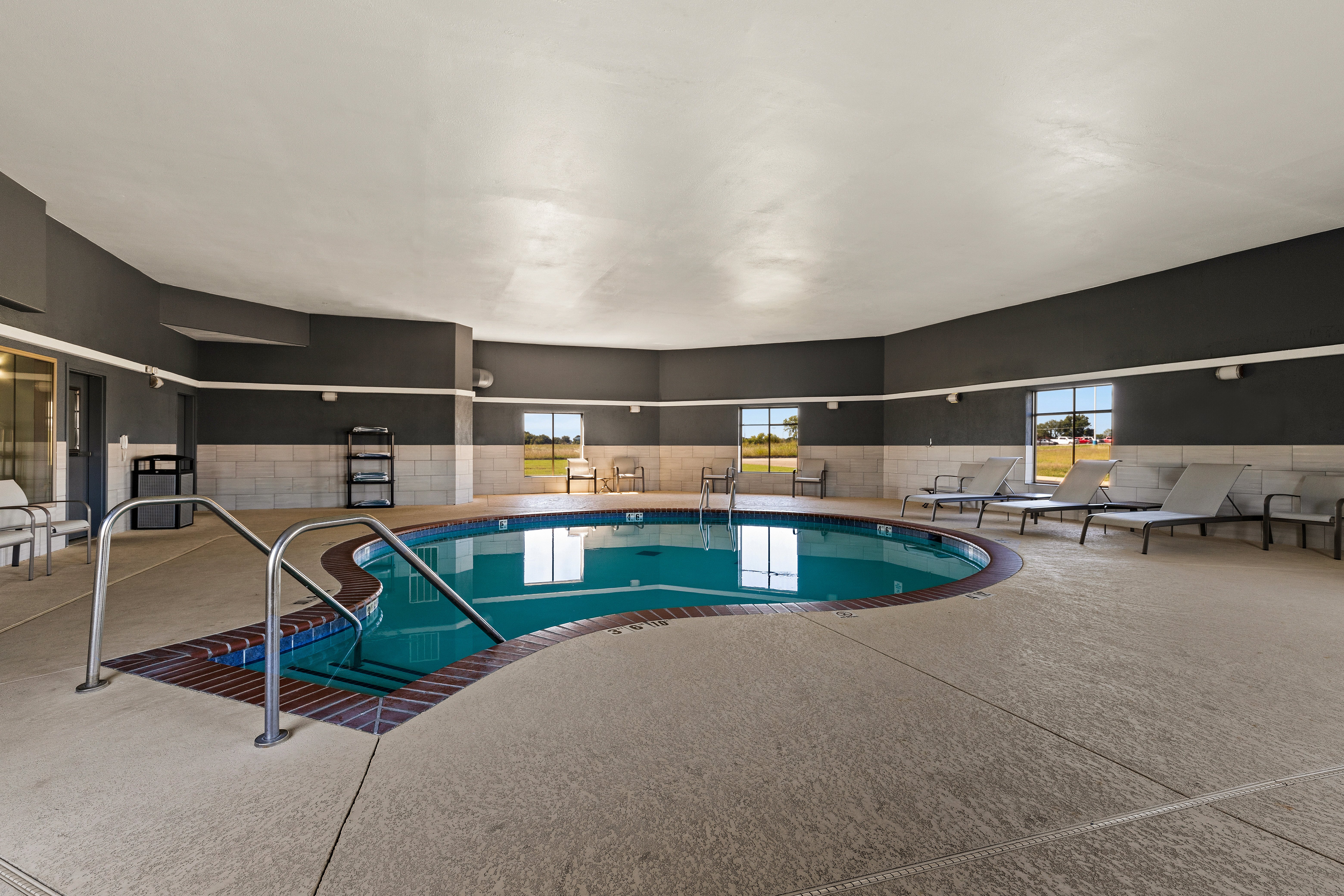 holiday inn express hotel and suites okmulgee by ihg