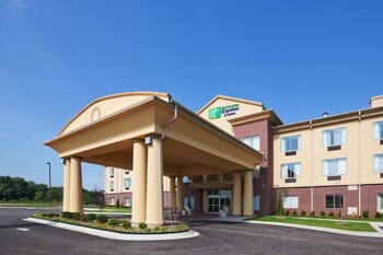 Holiday Inn Express Hotel & Suites Okmulgee By Ihg,Okmulgee>>Henryetta,3 star