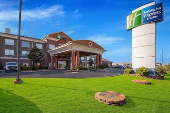 Holiday Inn Express Hotel & Suites Okmulgee By Ihg,Okmulgee>>Henryetta,3 star