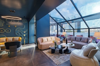 Iconic Hotel,,0 star