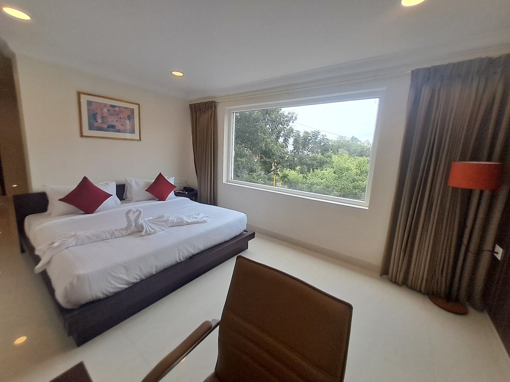 amber hotel nungambakkam