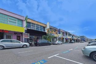 maple hotel skudai