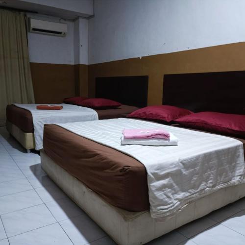 maple hotel skudai