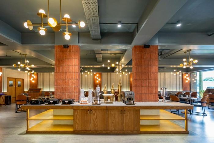 hotel veritas grand