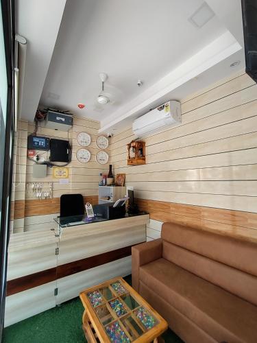 Hotel Relax Kurla,,2 star