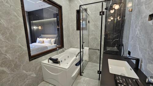 clarissa resort mukteshwar