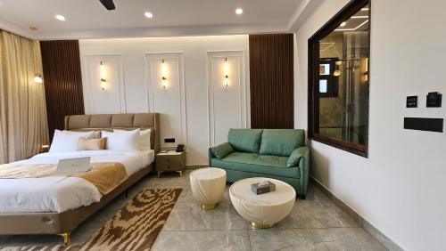 clarissa resort mukteshwar