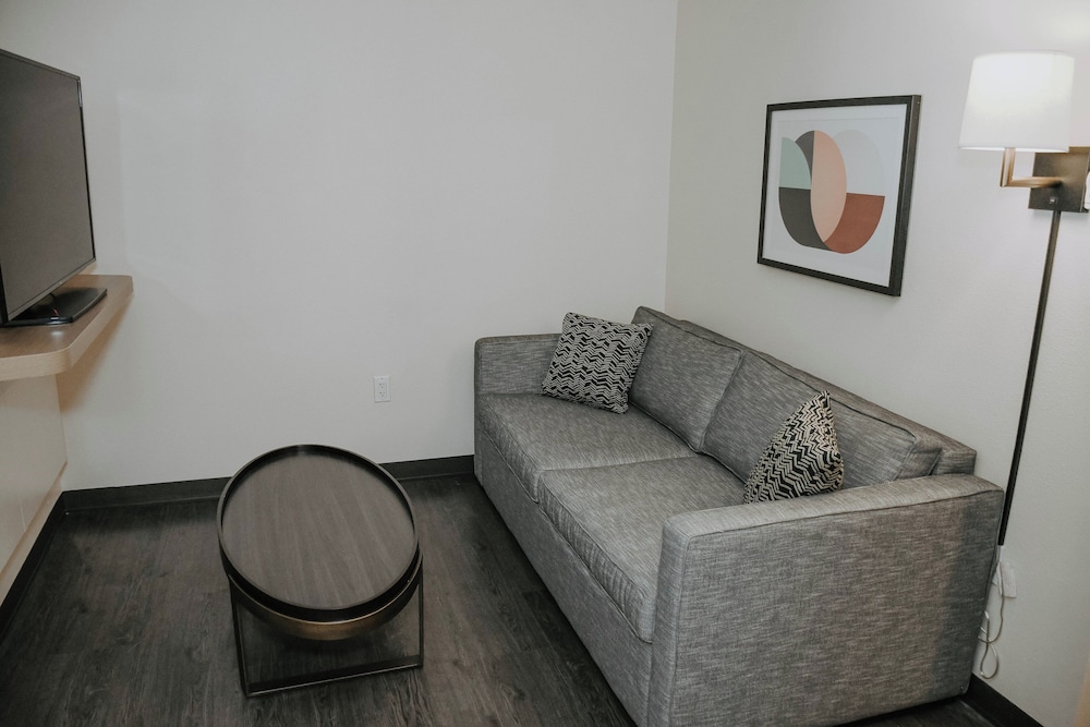 holiday inn omaha downtown waterpark by ihg