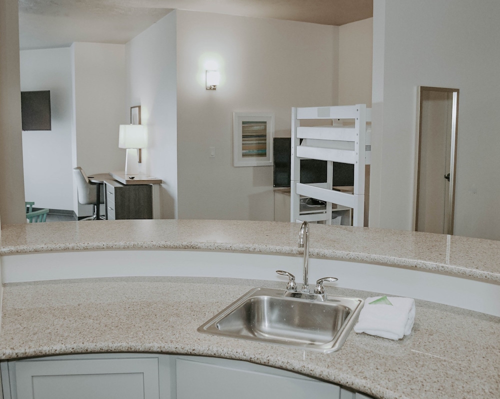 holiday inn omaha downtown waterpark by ihg