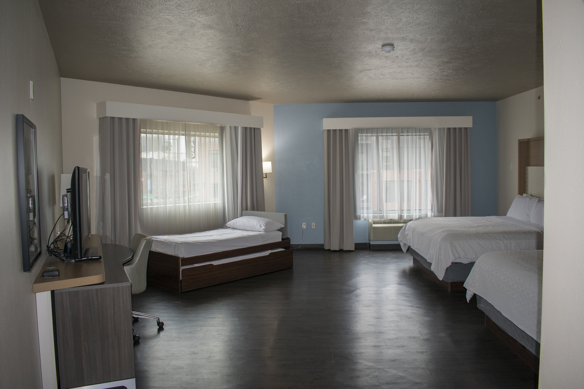 holiday inn omaha downtown waterpark by ihg