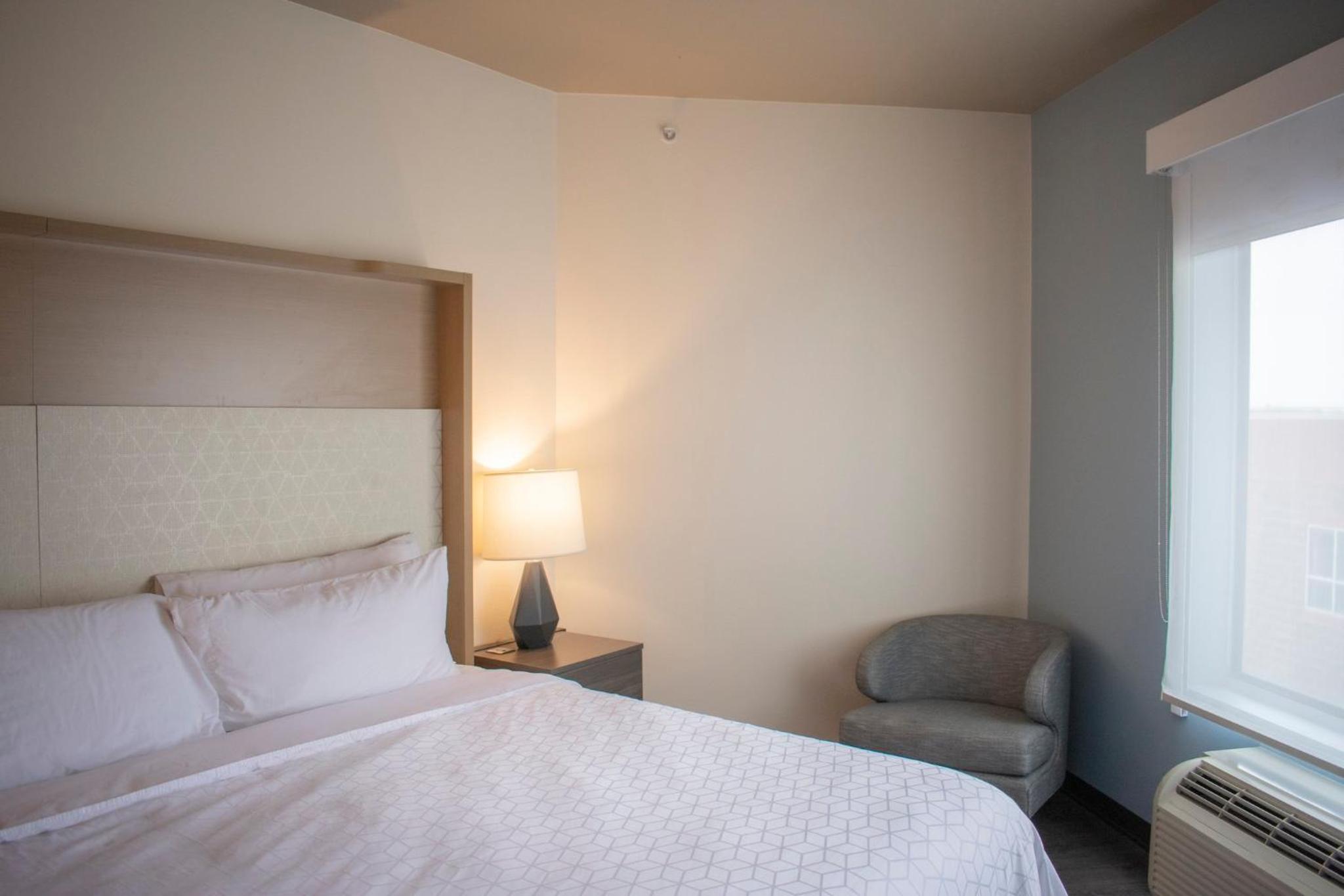 holiday inn omaha downtown waterpark by ihg