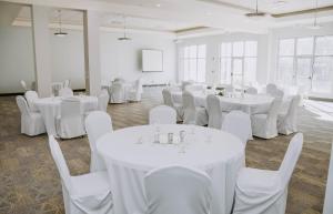 holiday inn omaha downtown waterpark by ihg