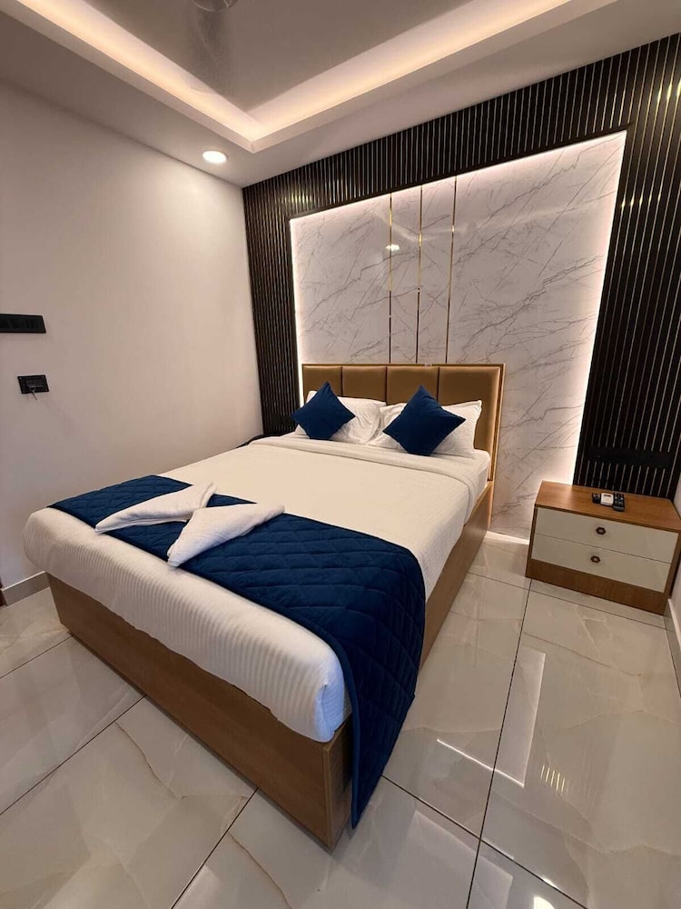 pepper coast luxury business hotel