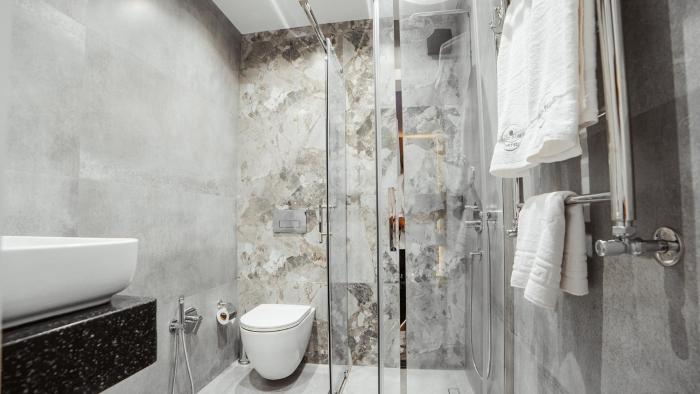 white breeze hotel