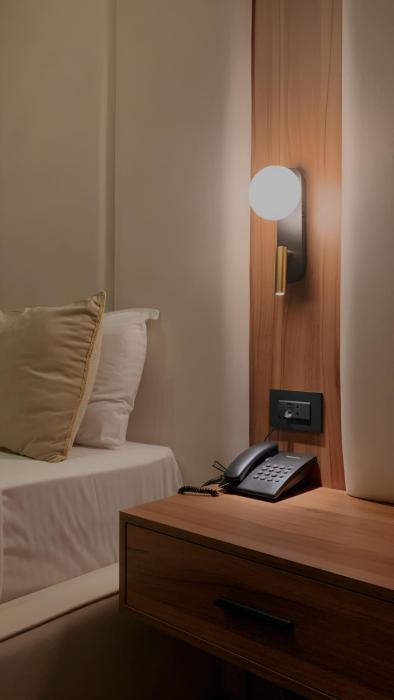 white breeze hotel