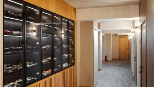 white breeze hotel
