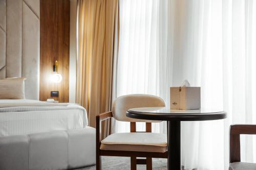 white breeze hotel