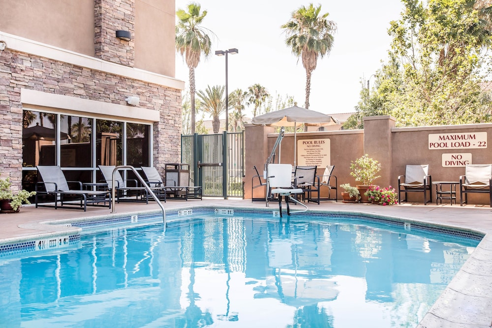 comfort suites ontario airport convention center