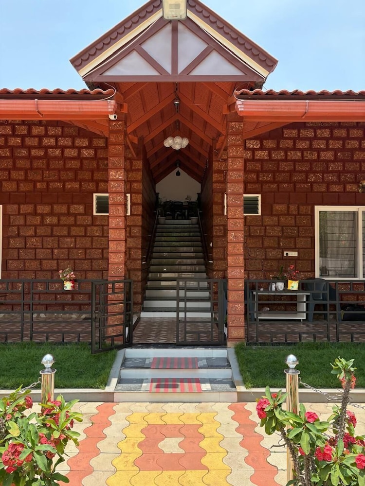 cliff haven homestay
