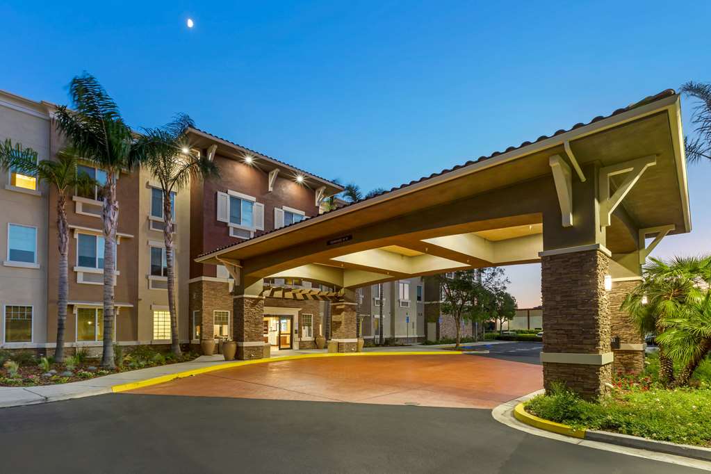 comfort inn and suites near ontario airport