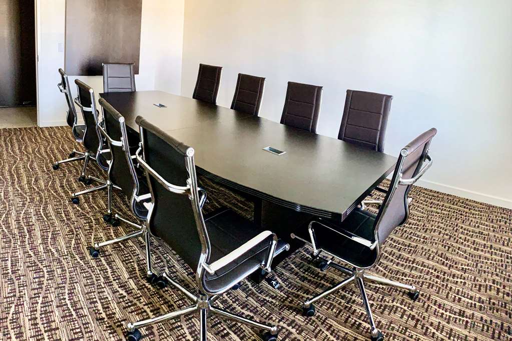 comfort inn and suites near ontario airport