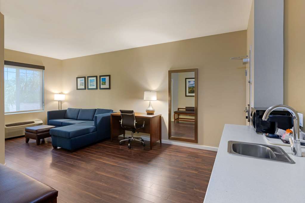 comfort inn and suites near ontario airport