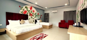 kunj by shivaneel hospitality