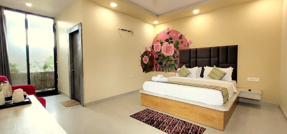 kunj by shivaneel hospitality