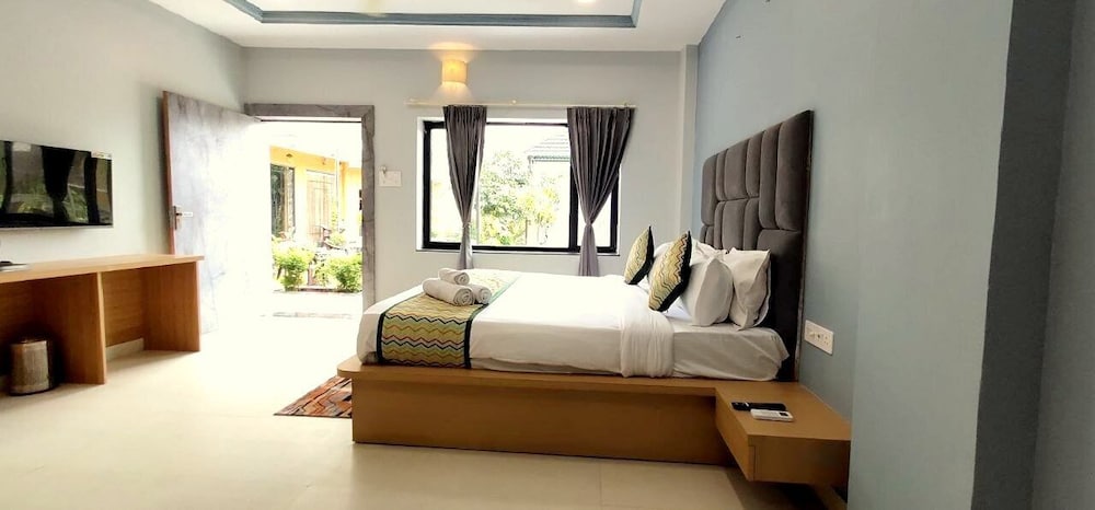 kunj by shivaneel hospitality