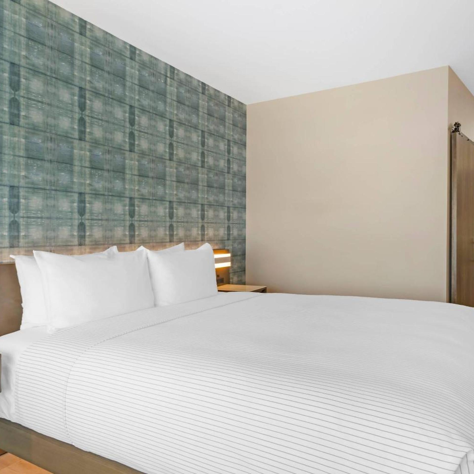 cambria hotel fort worth medical center