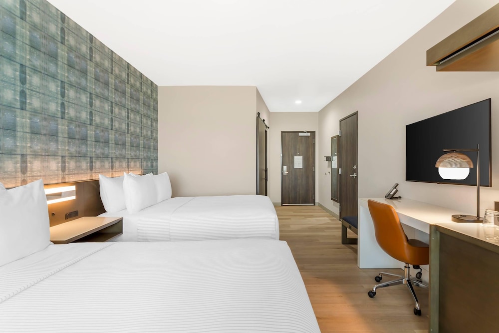 cambria hotel fort worth medical center