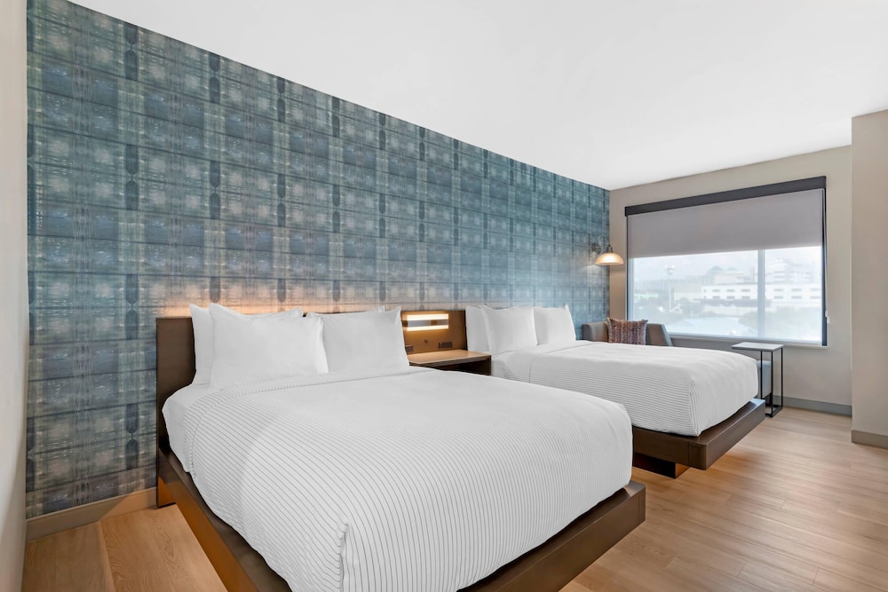 cambria hotel fort worth medical center