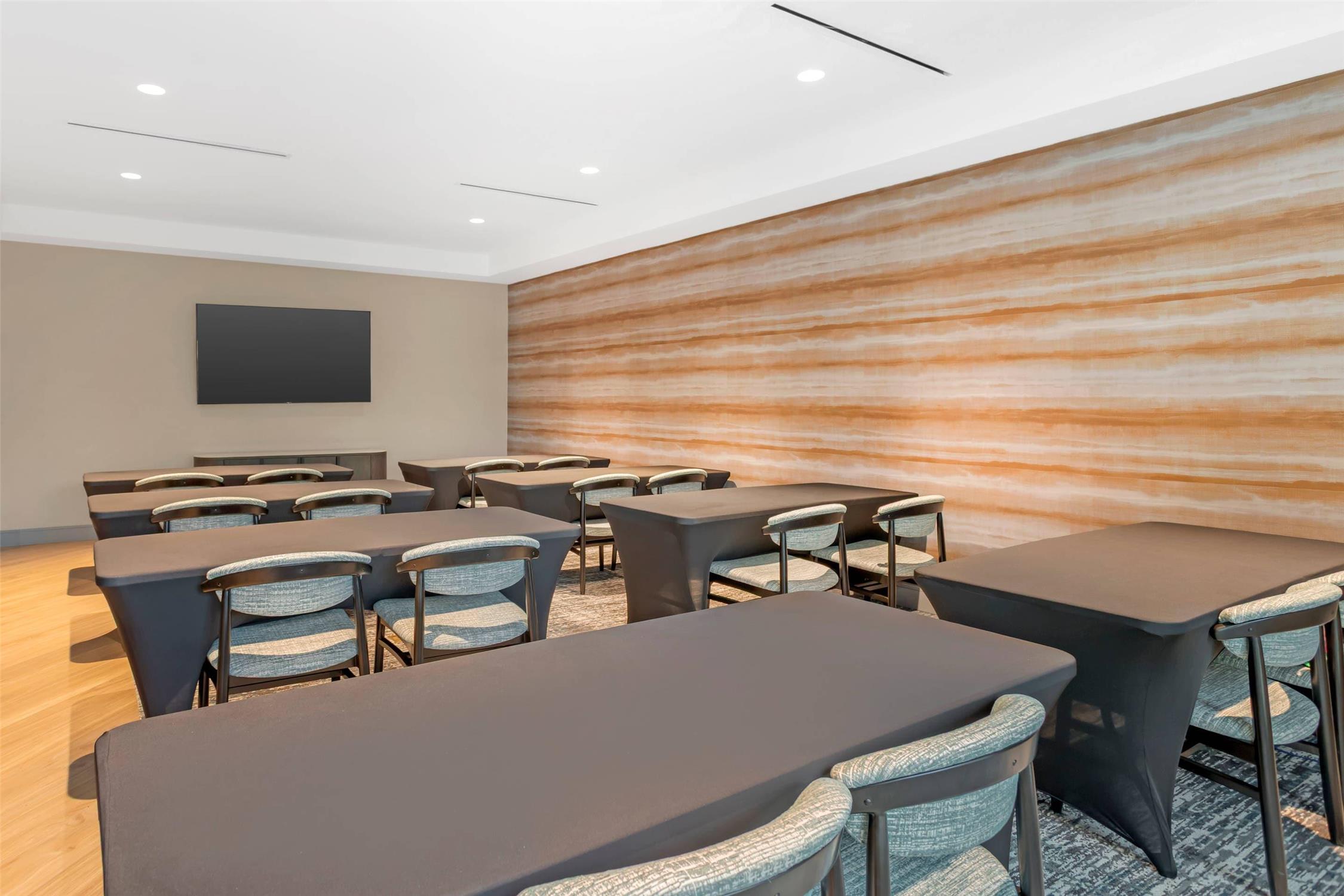cambria hotel fort worth medical center