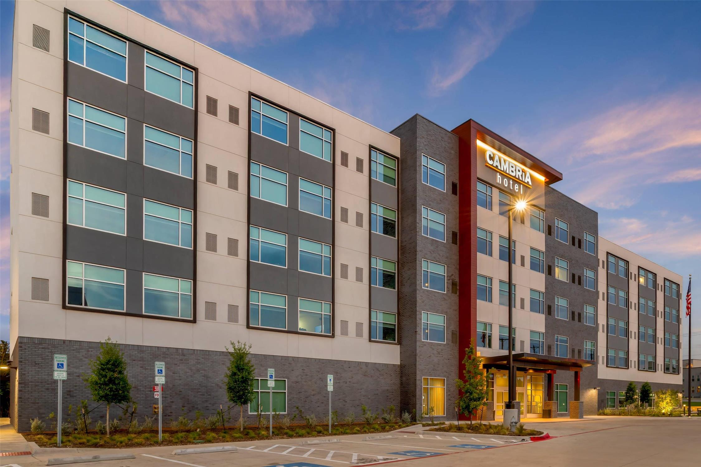 cambria hotel fort worth medical center