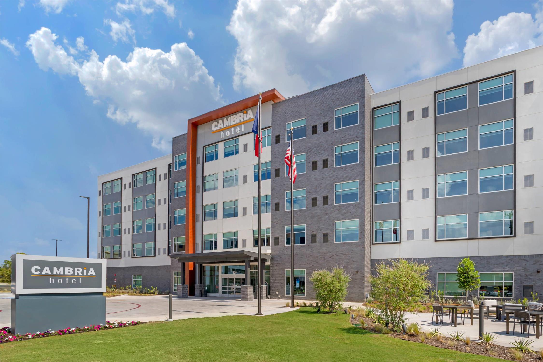 cambria hotel fort worth medical center