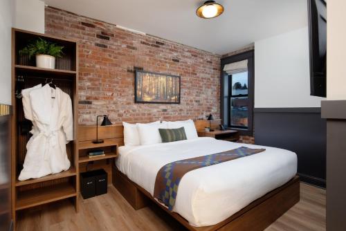 lightwell hotel and spa