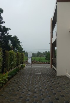 hotel coastal palace