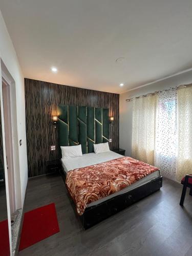 Pearl Residency,,3 star