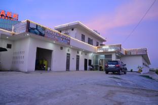 hotel moon near bus stand panipat
