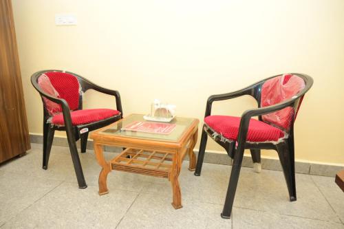 hotel moon near bus stand panipat