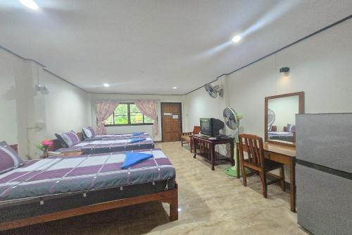 phaiboon hotel and resort