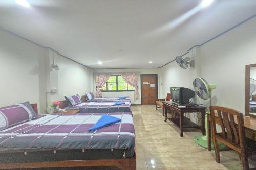 phaiboon hotel and resort