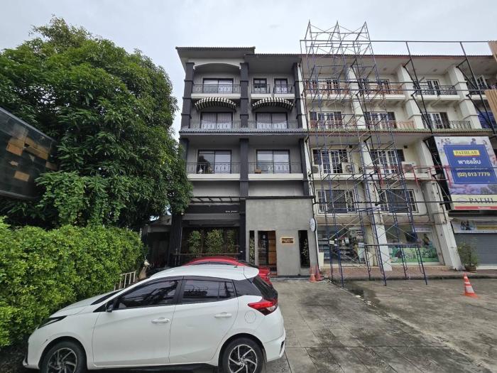 sukhum rajamangala phatthanakan rooms