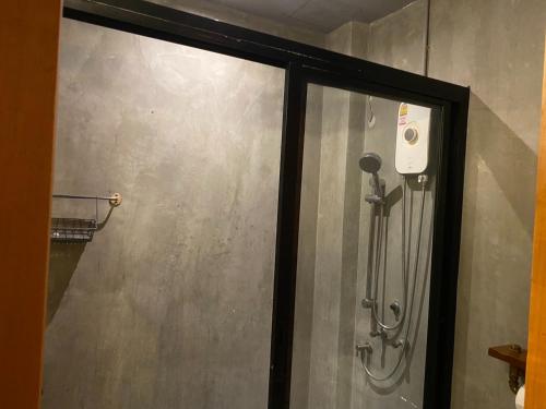 sukhum rajamangala phatthanakan rooms