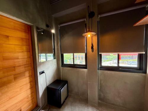 sukhum rajamangala phatthanakan rooms